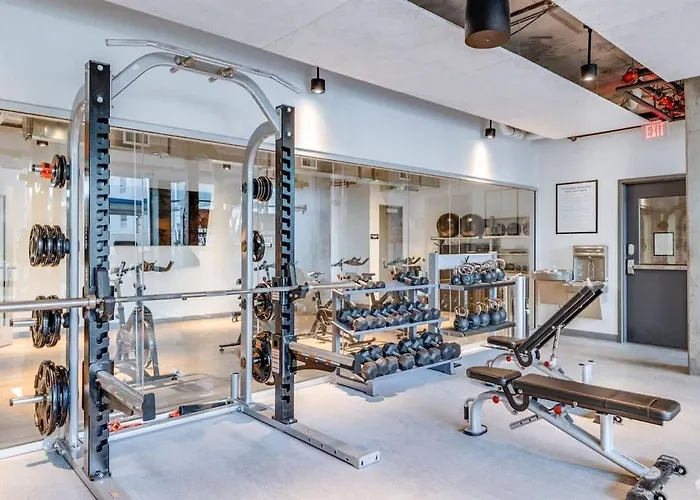 Boulevard Downtown Highrise Stu Sky Pool Parking Gym 02 Apartamento *