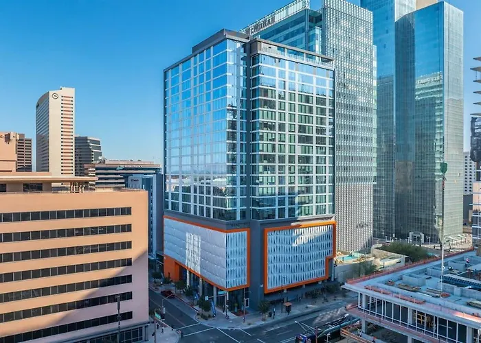 Boulevard Downtown Highrise Stu Sky Pool Parking Gym 02
