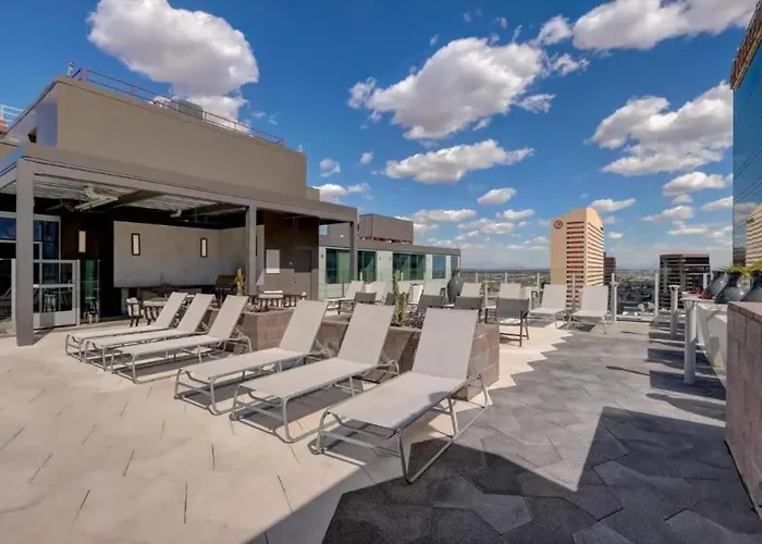 Boulevard Downtown Highrise Stu Sky Pool Parking Gym 02