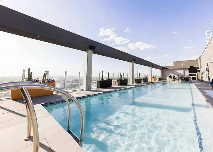 Apartamento Boulevard Downtown Highrise Stu Sky Pool Parking Gym 02 *